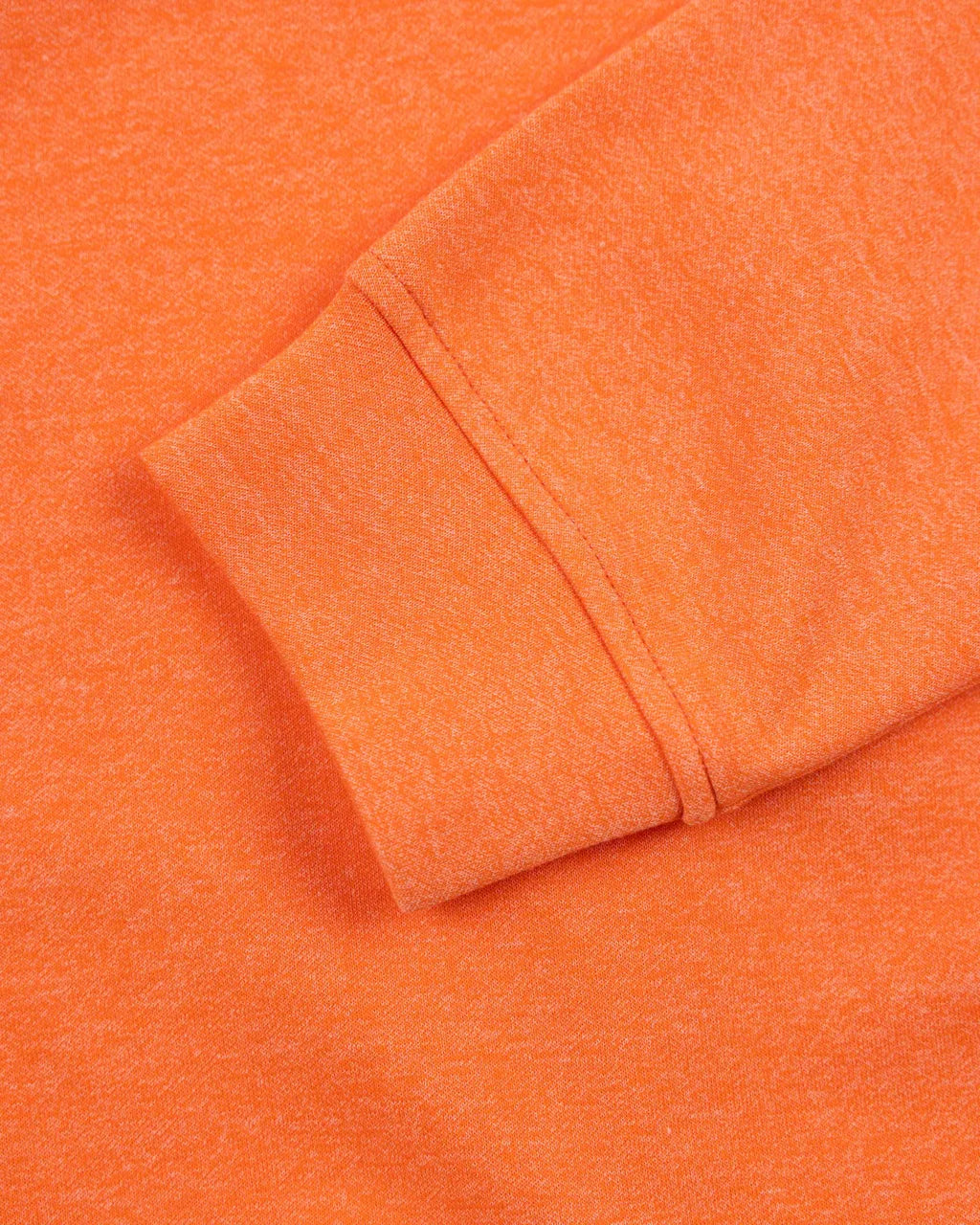 25KN301
Pull orange avec demi-fermeture éclair