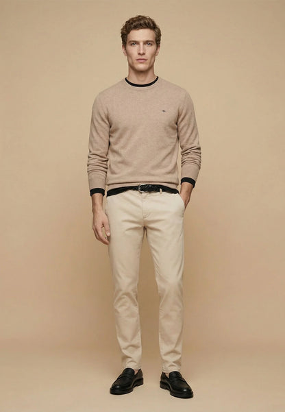Pull en maille fine 100% coton à col rond taupe - jusqu’au 3XL