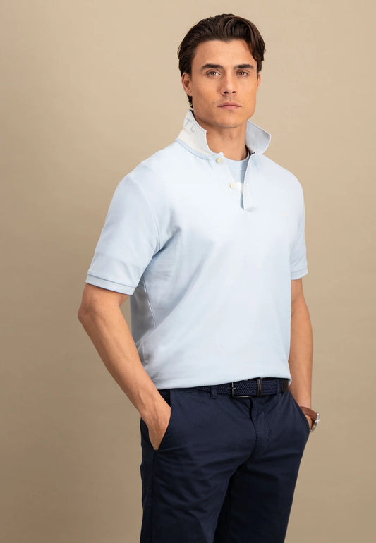 Polo shirt with subtle cantilever
