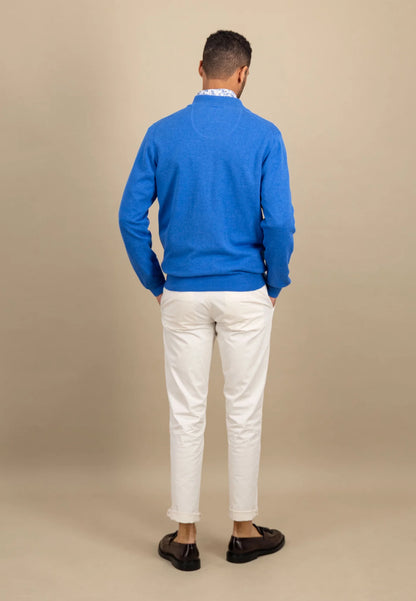 Fine cardigan with a stand -up collar