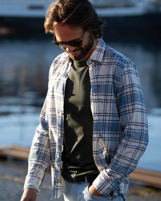 25GN528
Chemise en coton à carreaux wit