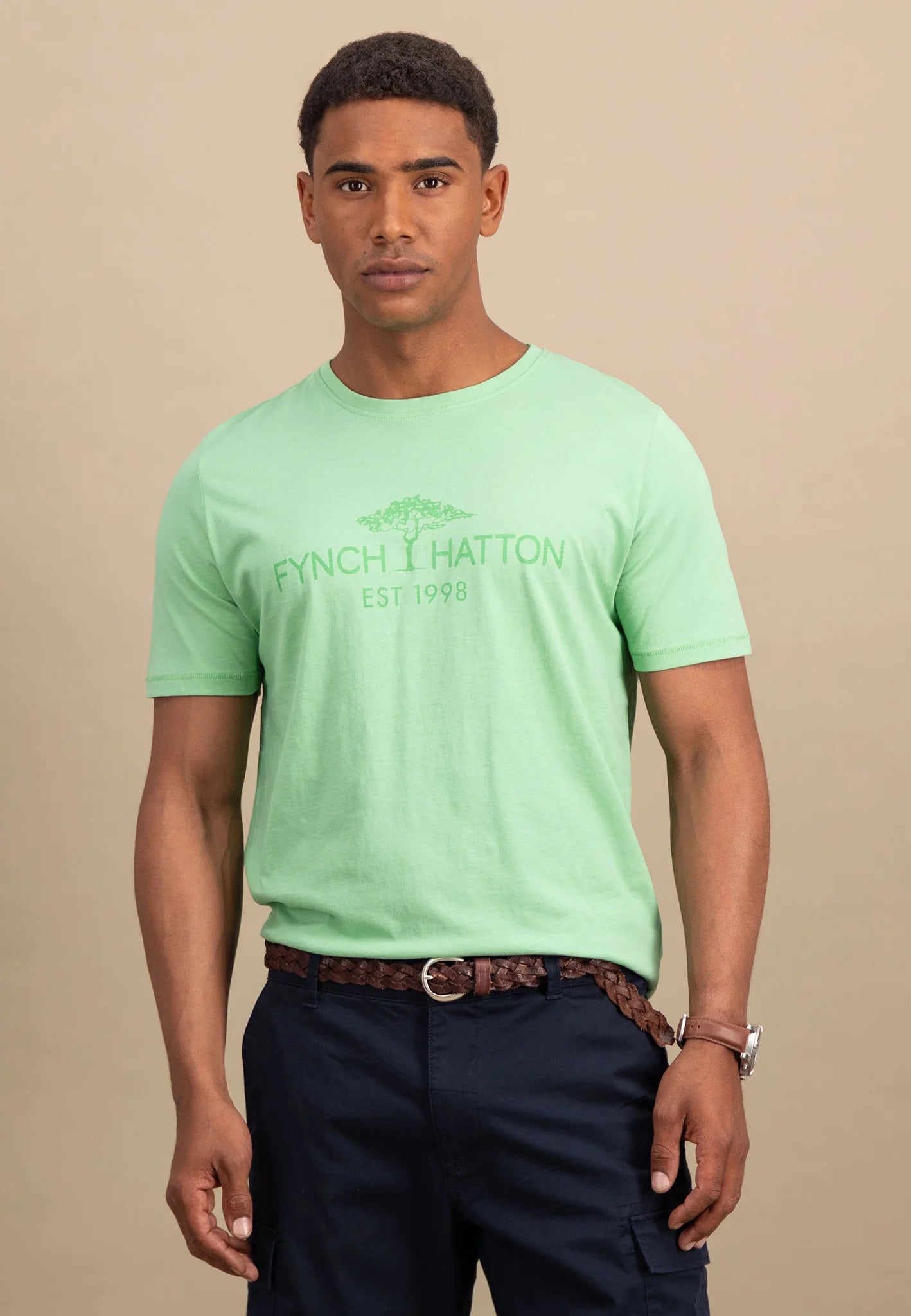 T-shirt in plain colors with logo print