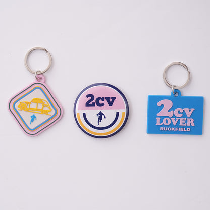 LOT DE PORTE CLES & BADGE 2CV  TU  MULTICO