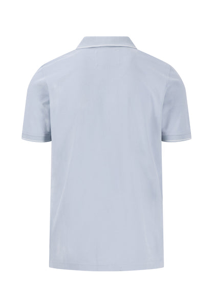 Polo shirt with subtle cantilever